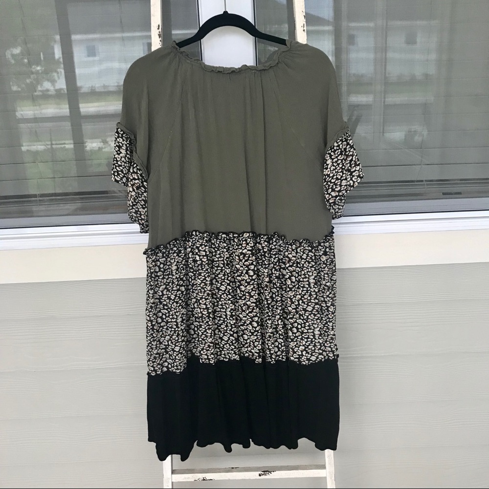 Block patterned dress - Picture 3 of 4